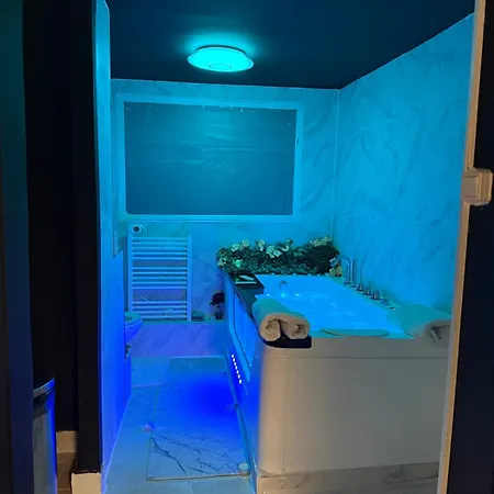 Capsule hotel Mini Morderne 1e Deuil-la-Barre