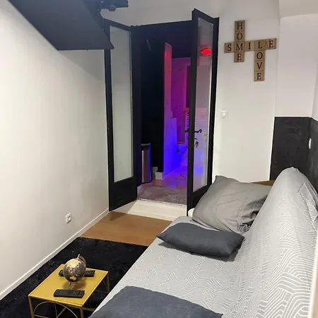Capsule hotel Mini Morderne 1e